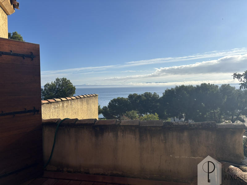 Maison - 198 m² - 8 pièces