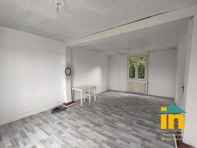 Maison - 94 m² - 4 pièces