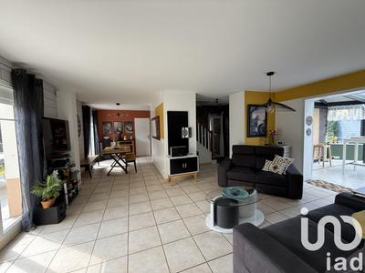 Maison - 140 m² - 8 pièces