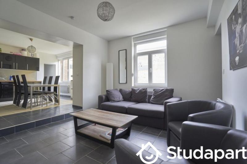 Chambre - 14 m² - 1 pièce