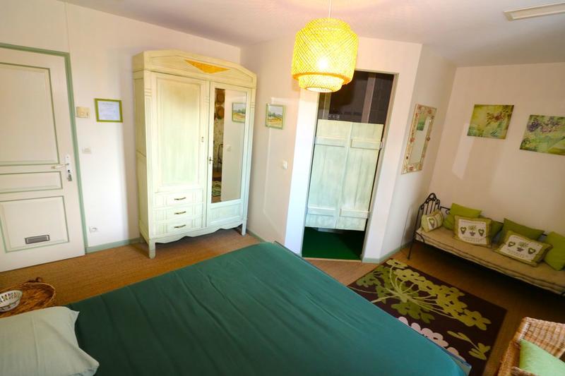 Propriété - 480 m² - 18 pièces