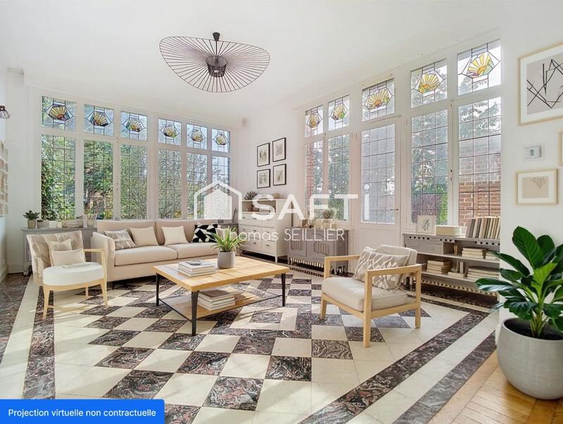 Maison - 297 m² - 14 pièces