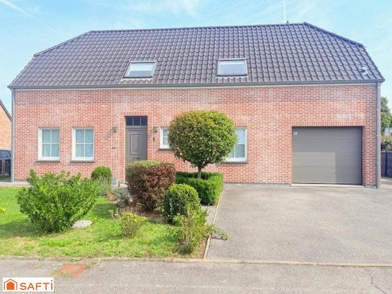 Maison - 118 m² - 8 pièces