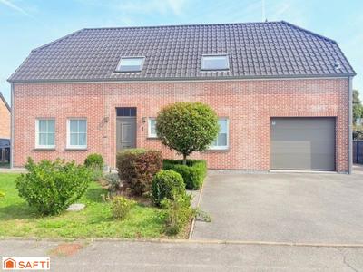 Maison - 118 m² - 8 pièces