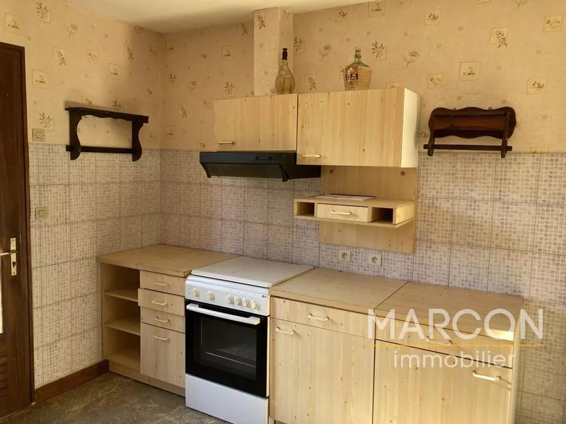 Maison - 94 m² - 5 pièces