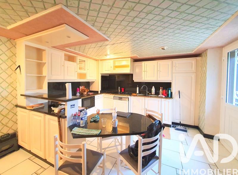 Maison - 154 m² - 3 pièces