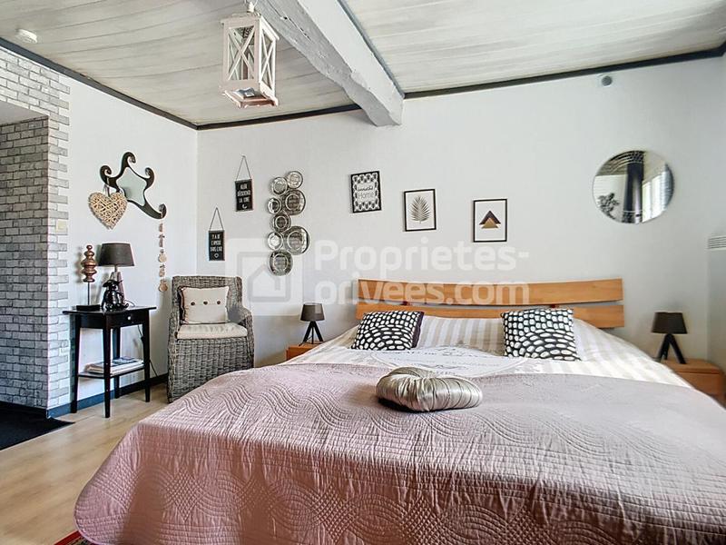 Maison - 197 m² - 10 pièces