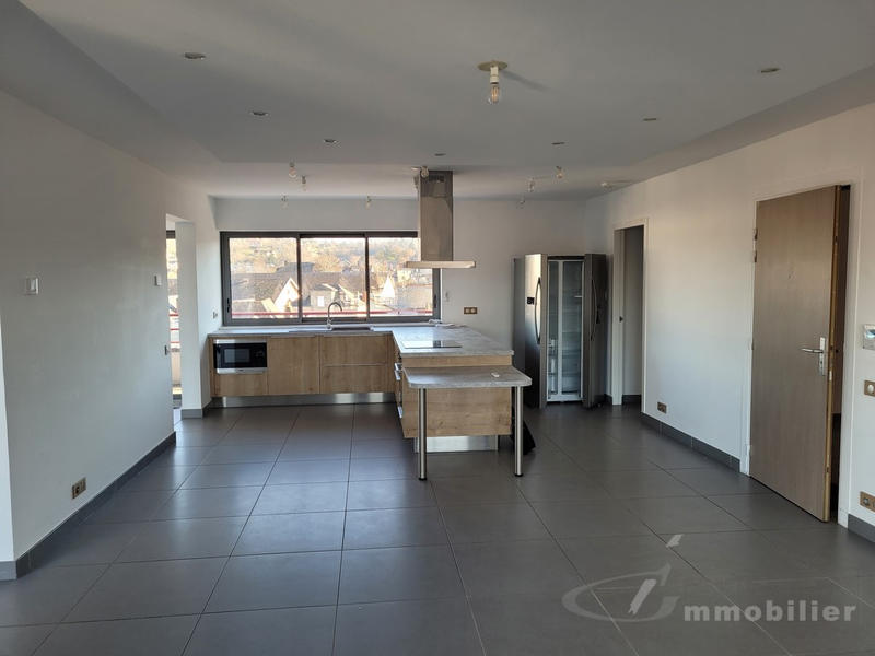 Appartement - 180 m² - 7 pièces