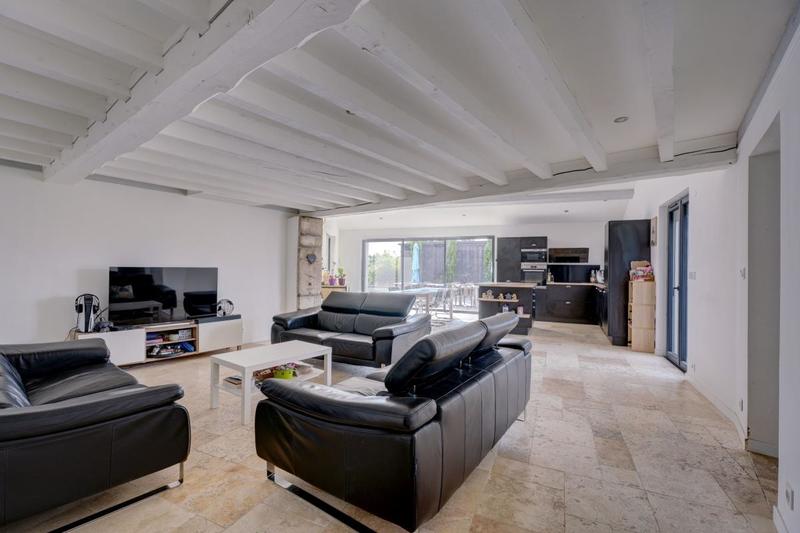 Maison - 222 m² - 5 pièces