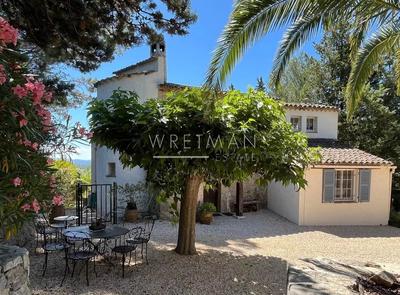 Villa - 102 m² - 5 pièces