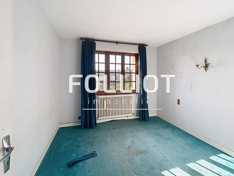 Maison - 241 m² - 7 pièces