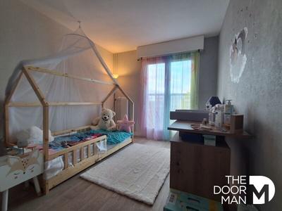 Appartement - 79 m² - 3 pièces