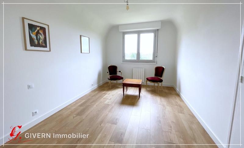 Maison ancienne - 229 m² - 10 pièces