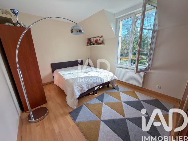 Maison - 207 m² - 7 pièces