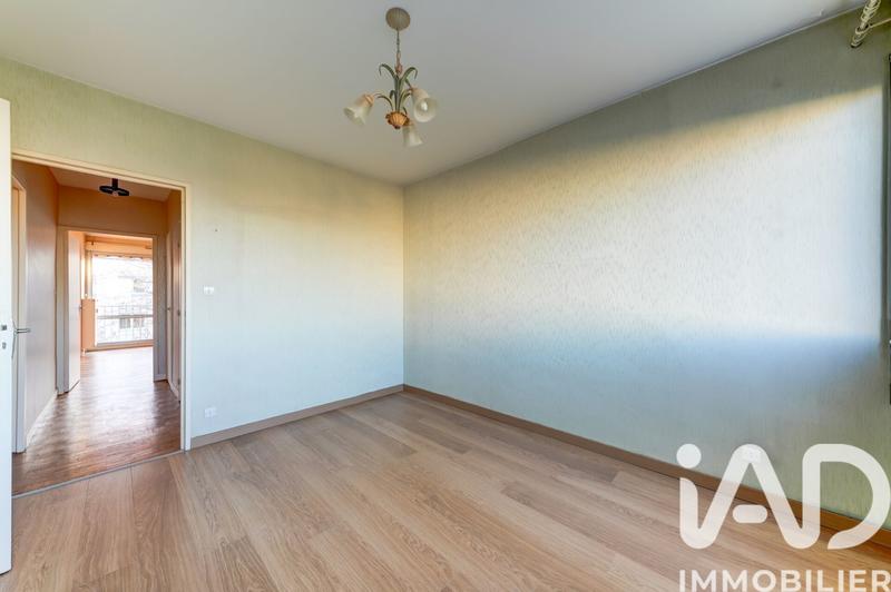 Appartement - 82 m² - 3 pièces