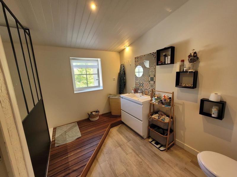 Maison - 300 m² - 9 pièces