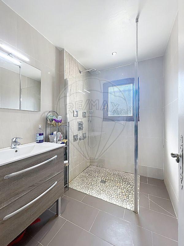 Maison - 103 m² - 6 pièces