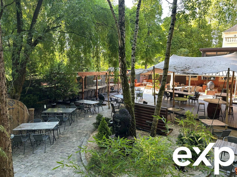 Fonds de commerce - 1 234 m²