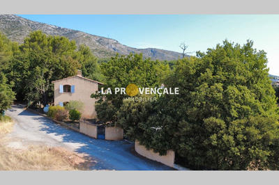 Maison - 141 m² - 6 pièces