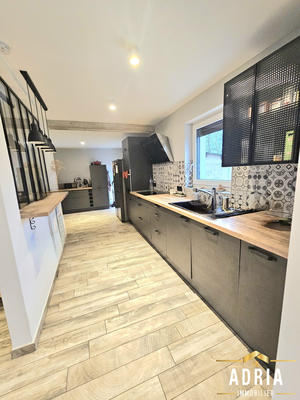 Maison - 165 m² - 5 pièces