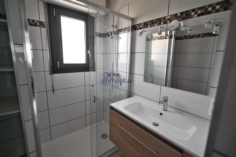 Appartement - 57 m² - 3 pièces