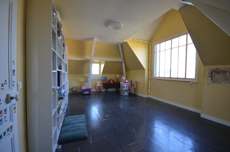 Maison bourgeoise - 230 m² - 9 pièces