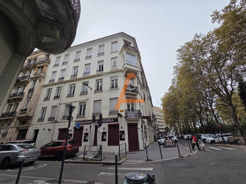 Appartement - 86 m² - 4 pièces