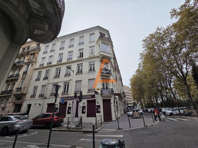 Appartement - 86 m² - 4 pièces