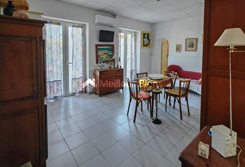 Propriété - 550 m² - 26 pièces