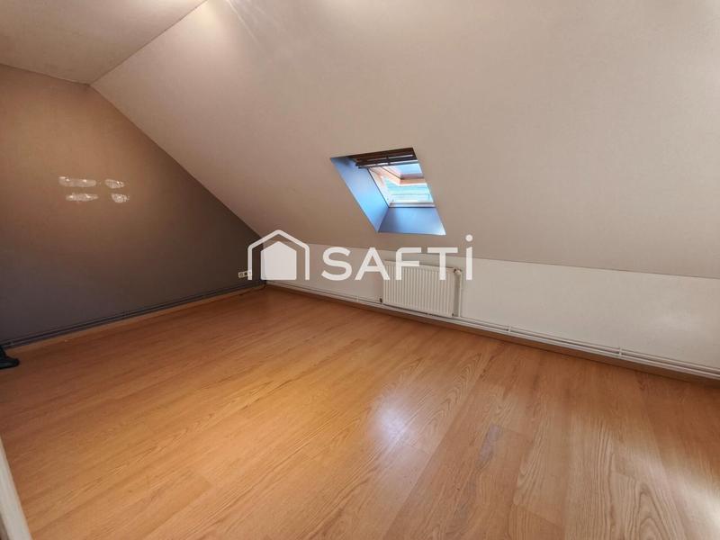 Maison - 90 m² - 5 pièces