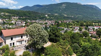 Maison - 400 m² - 11 pièces