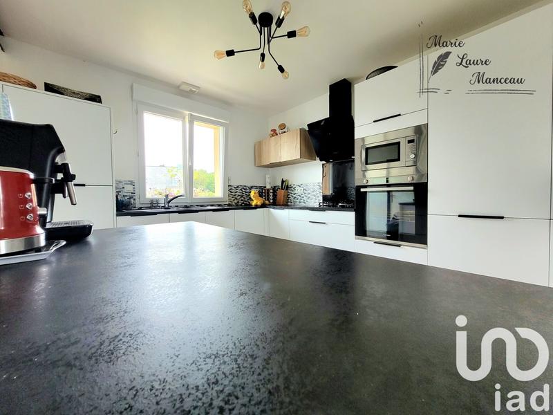 Maison - 176 m² - 8 pièces