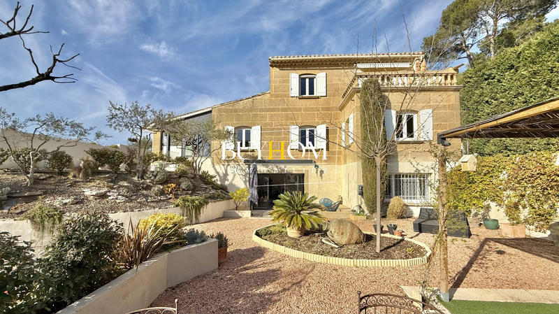 Maison - 190 m² - 5 pièces