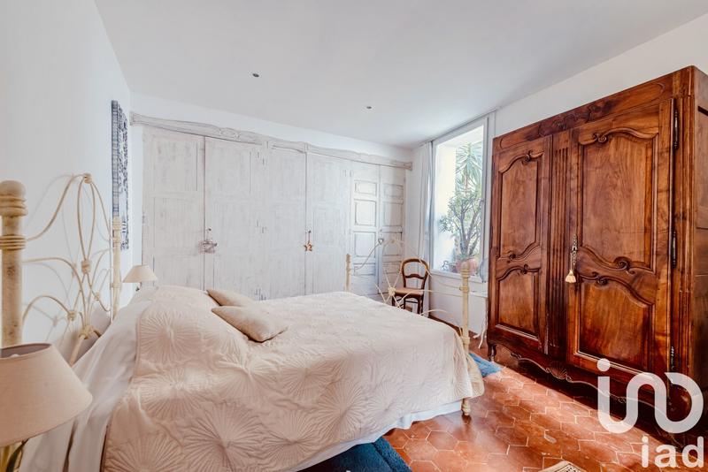 Maison - 366 m² - 26 pièces