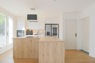 Maison - 92 m² - 4 pièces