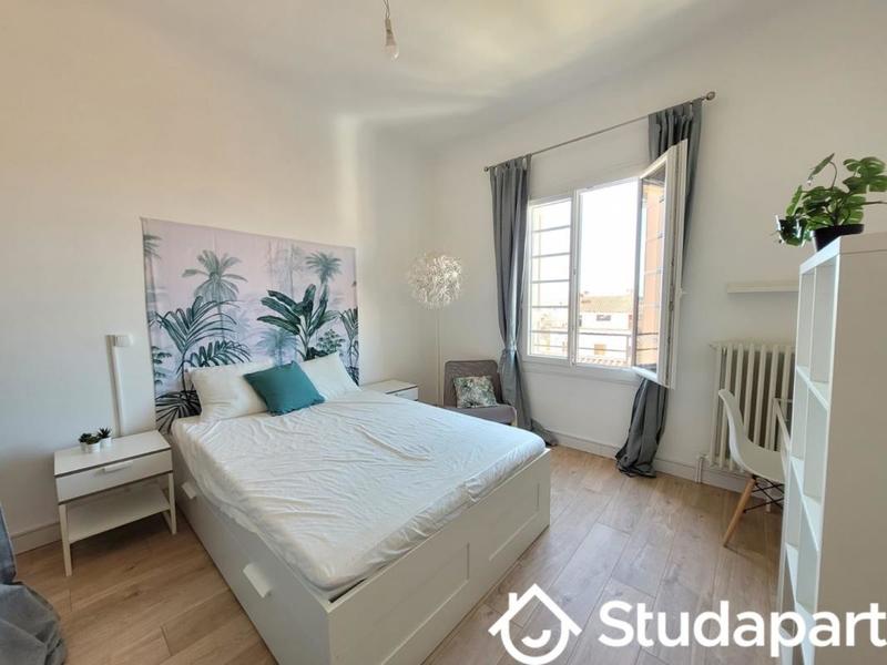 Chambre - 14 m² - 1 pièce