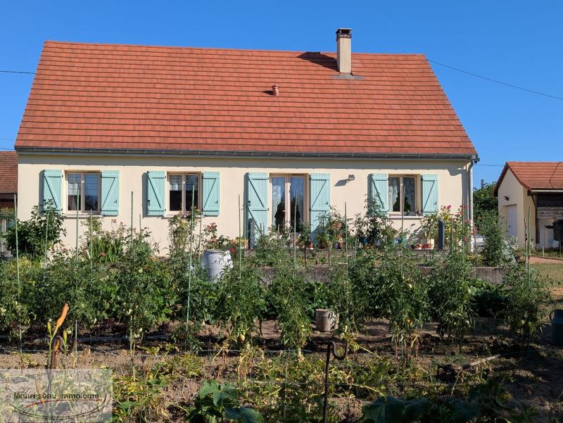 Maison - 92 m² - 5 pièces