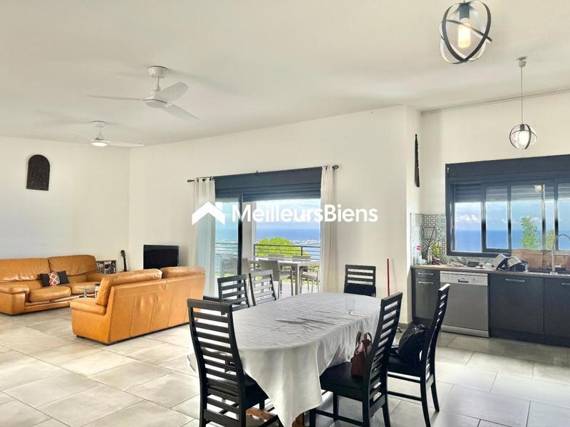 Villa - 200 m² - 7 pièces