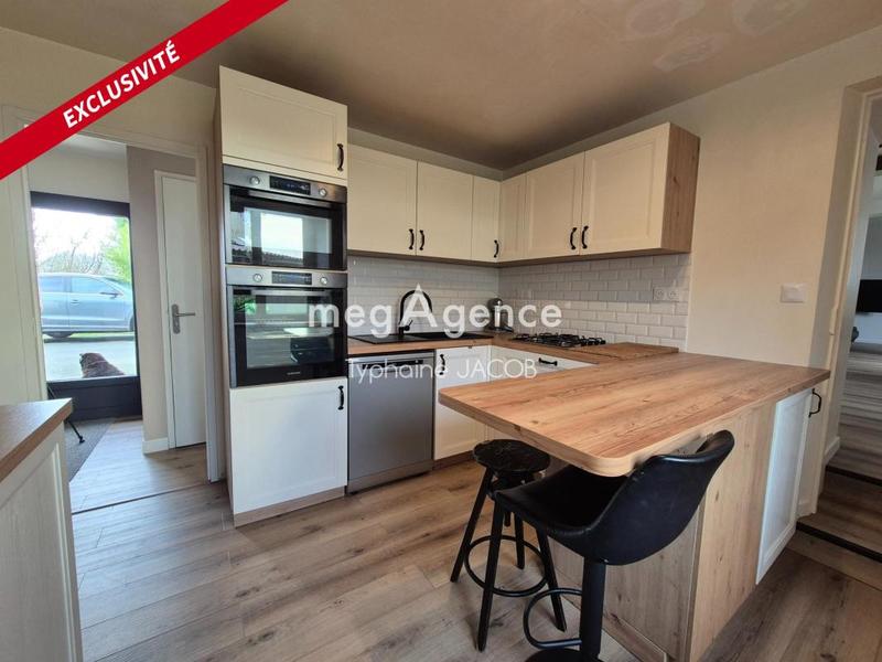 Maison - 223 m² - 10 pièces