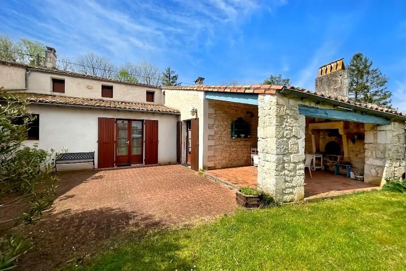 Maison - 196 m² - 7 pièces