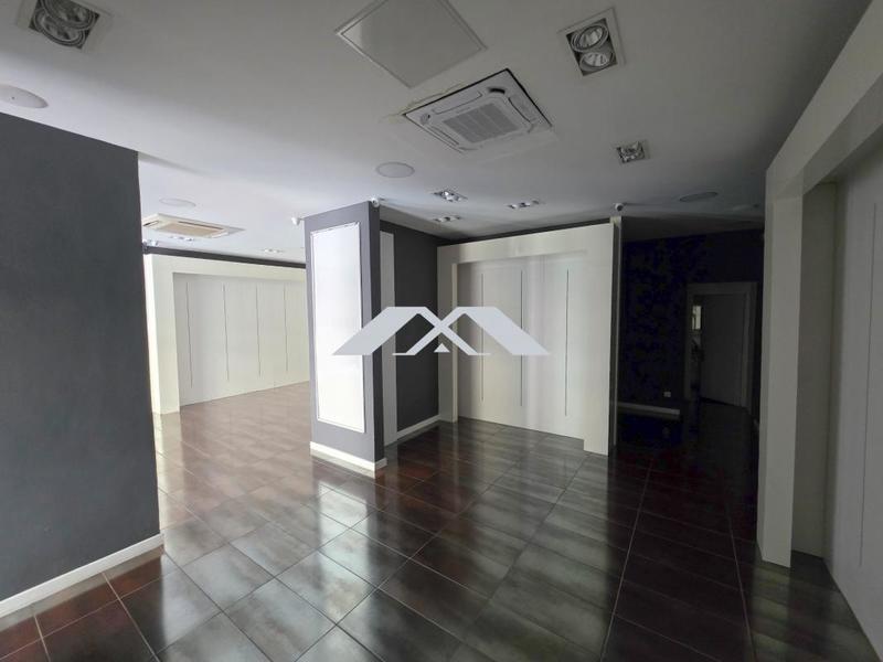 Local commercial - 146 m²