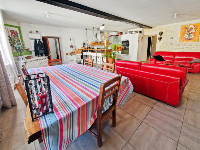 Maison - 140 m² - 6 pièces