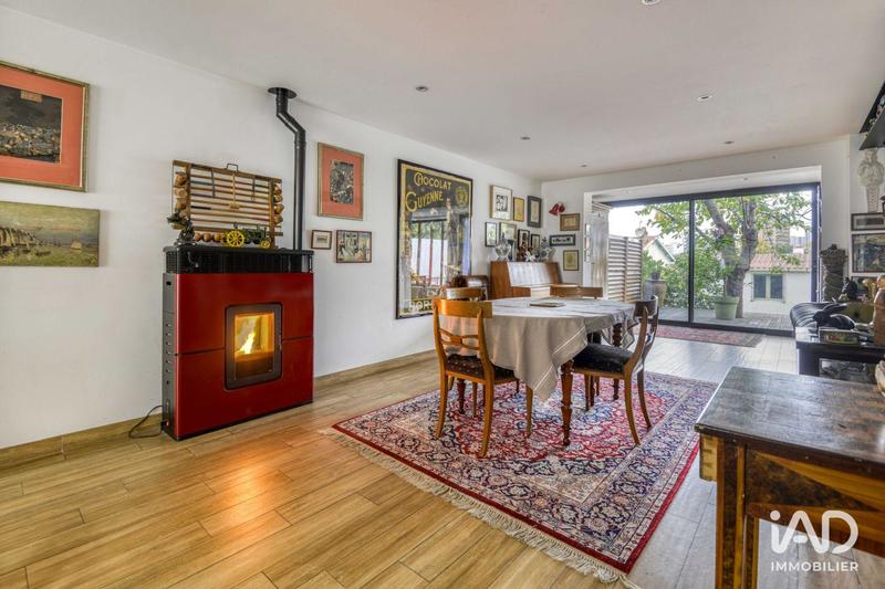 Maison - 159 m² - 5 pièces