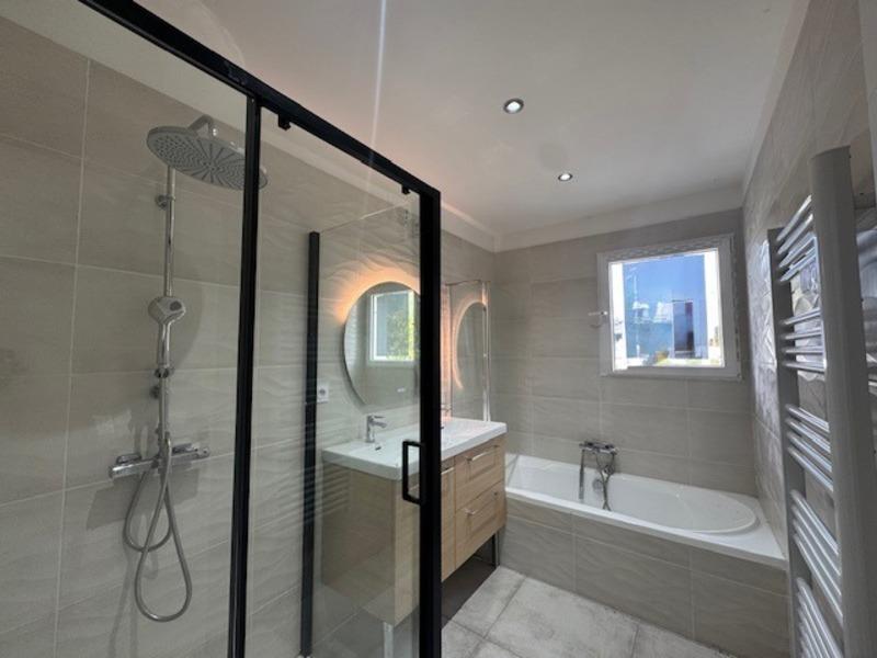 Maison - 92 m² - 5 pièces