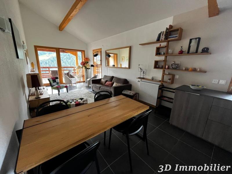 Appartement - 81 m² - 4 pièces