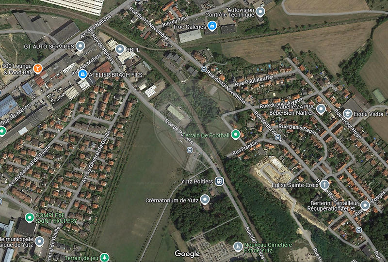 Local commercial - 2 162 m² - 1 pièce