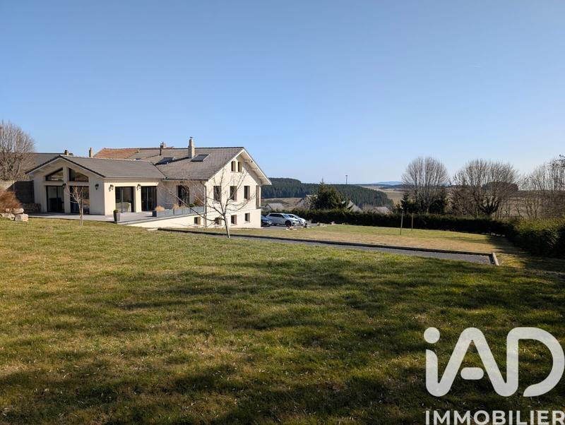 Maison de campagne - 250 m² - 13 pièces