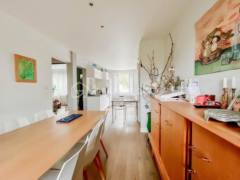 Maison traditionnelle - 90 m² - 5 pièces