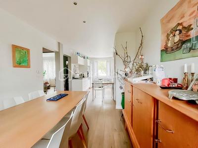 Maison traditionnelle - 90 m² - 5 pièces