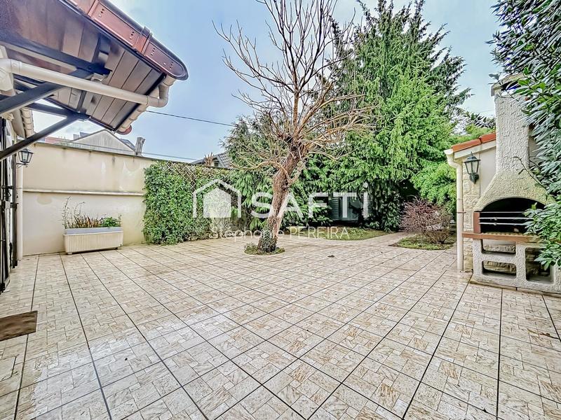 Maison - 86 m² - 5 pièces